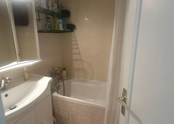 Hébergement de vacances Detached House With 3 Pools *